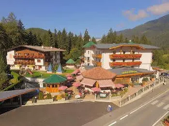 Waldhof * Umhausen